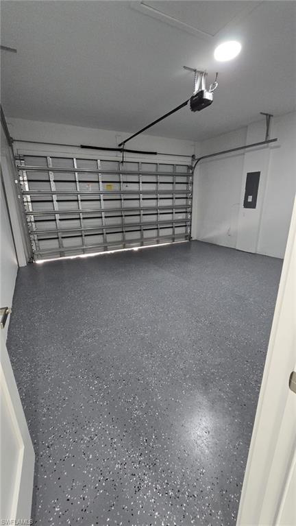 TWIN LAKE ESTATES - Residential