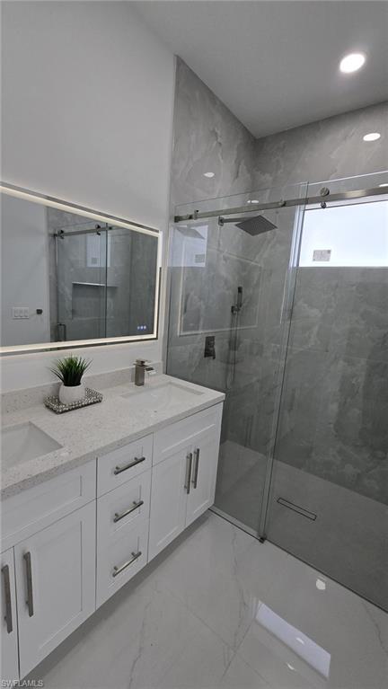 TWIN LAKE ESTATES - Residential