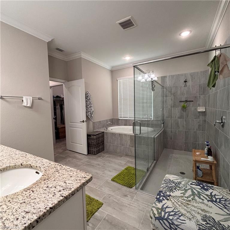 HAMPTON LAKES - Residential Lease