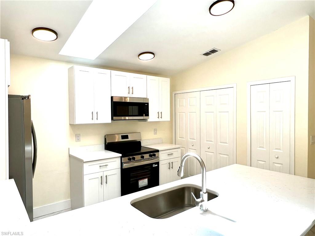 ISLAND PARK VILLAGE - Residential