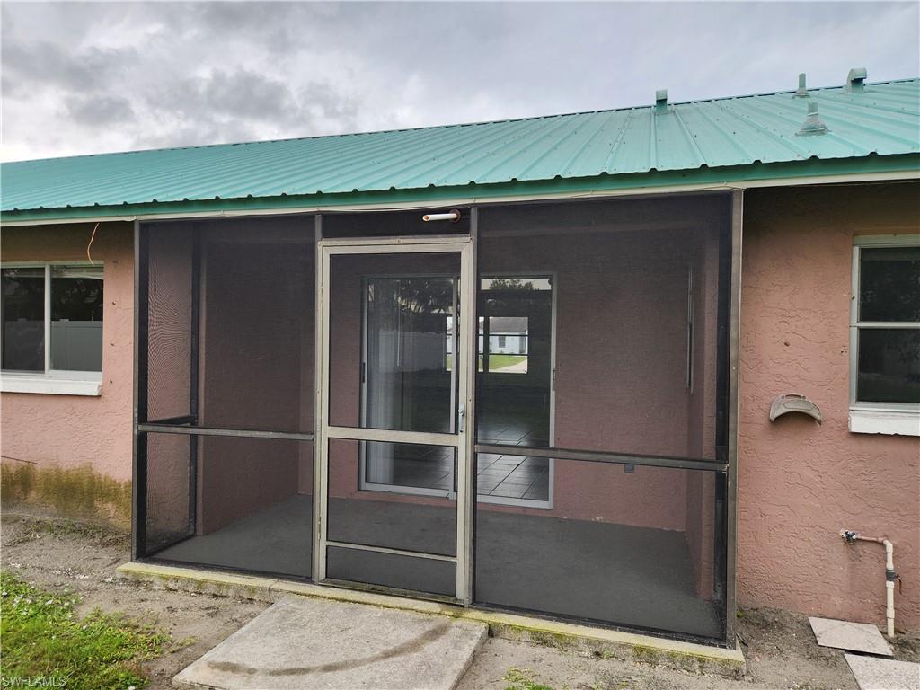 CAPE CORAL - Residential Lease