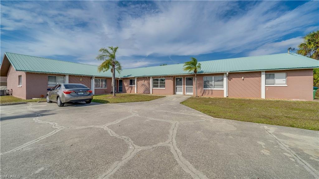 CAPE CORAL - Residential Lease
