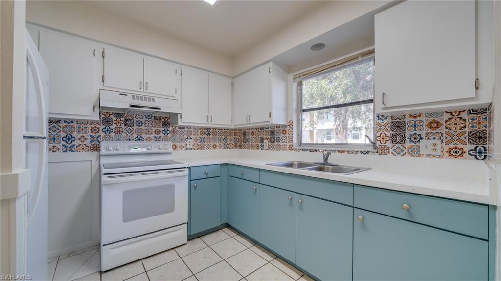 CAPE CORAL - Residential Lease