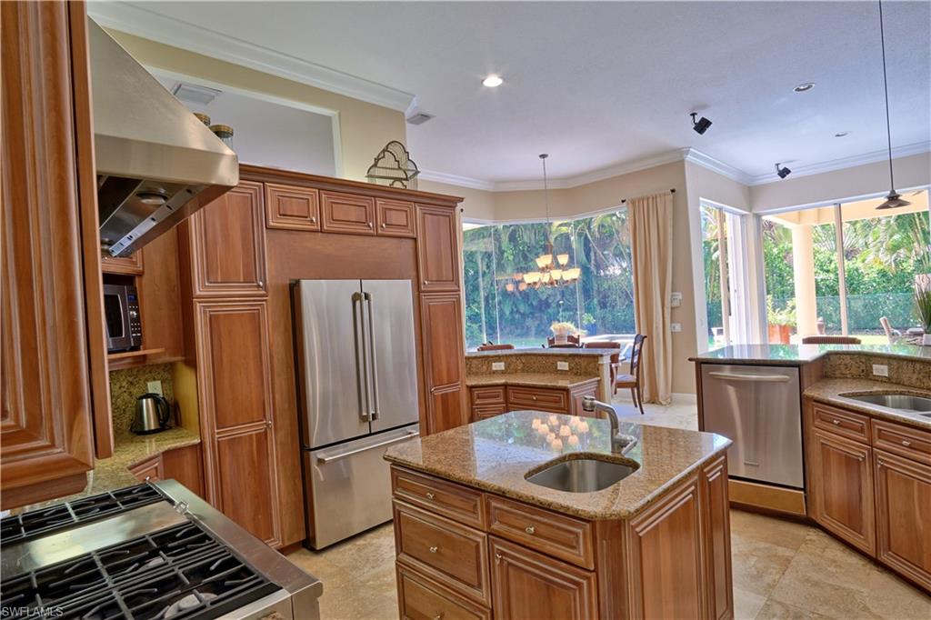 OLDE NAPLES - Residential