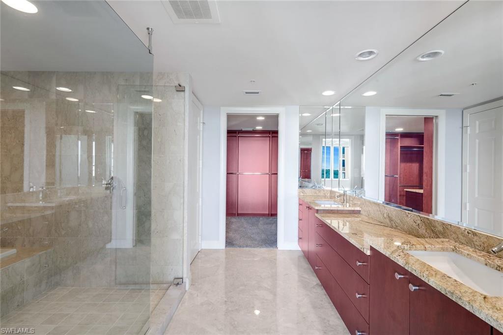 GRANDE PHOENICIAN - Residential