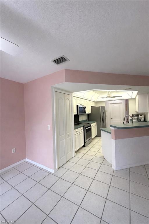 SOUTH GULF COVE - Residential