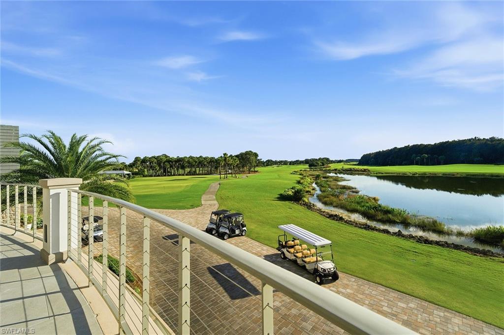 TWIN EAGLES - Residential