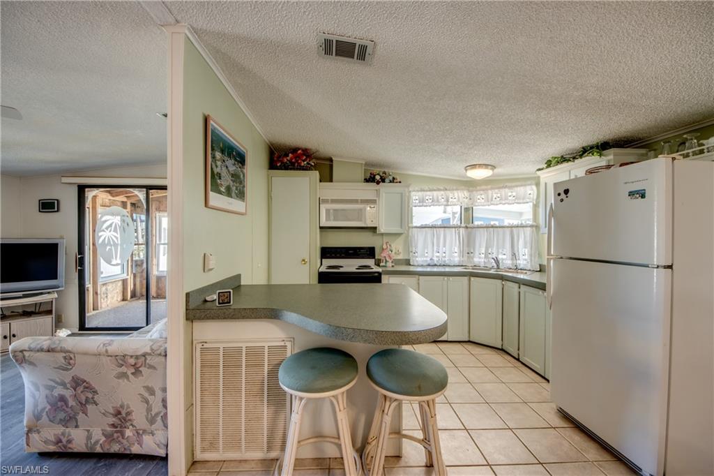 PINE ISLAND COVE - Residential