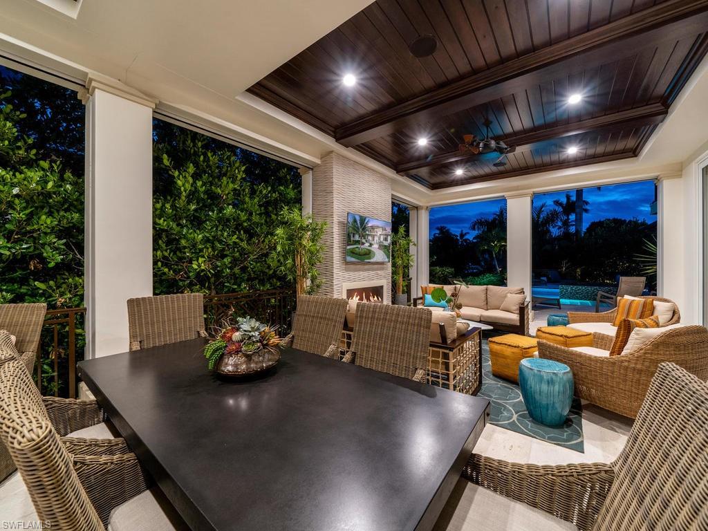 AQUALANE SHORES - Residential