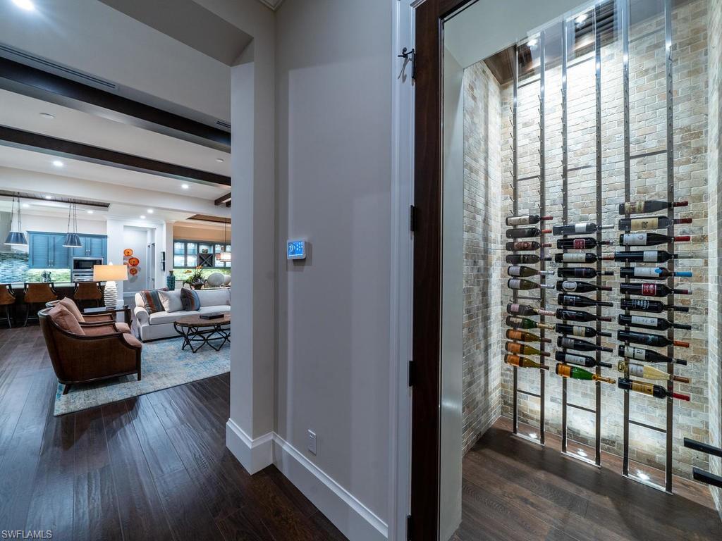 AQUALANE SHORES - Residential