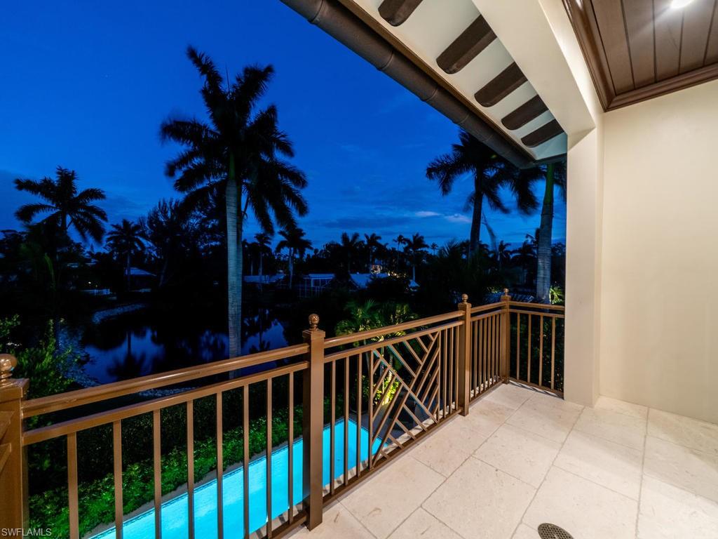 AQUALANE SHORES - Residential