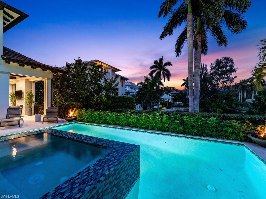 AQUALANE SHORES - Residential