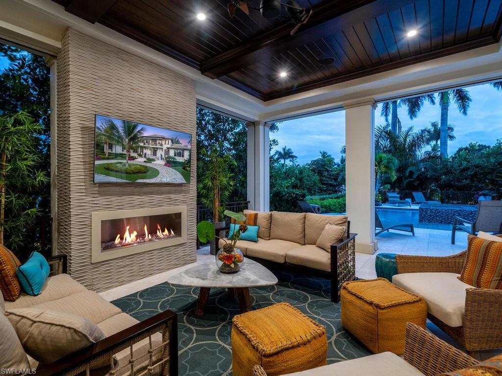 AQUALANE SHORES - Residential