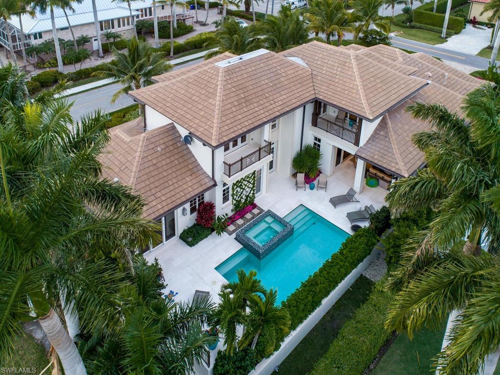 AQUALANE SHORES - Residential