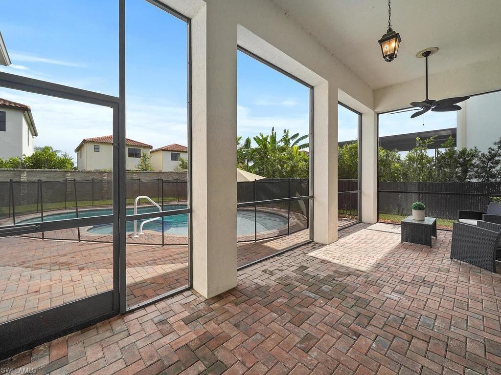 MAPLE RIDGE - Residential