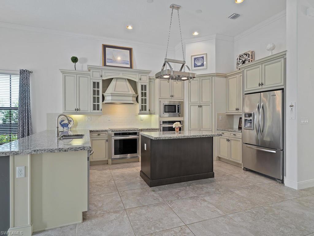 MAPLE RIDGE - Residential