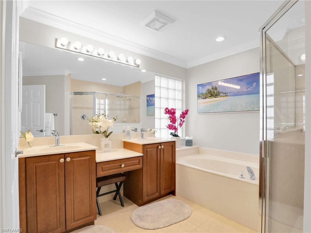 SATURNIA LAKES - Residential