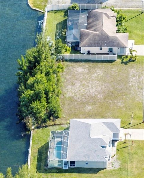 623 SW 22nd TER CAPE CORAL FL 33991