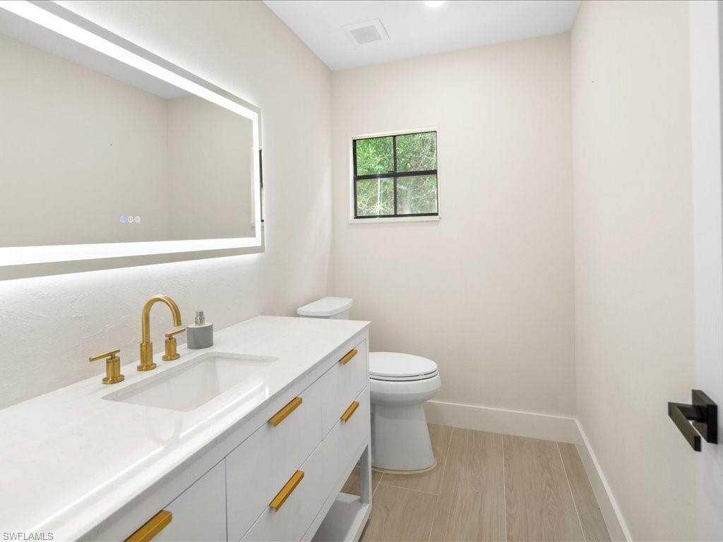 LIVINGSTON WOODS - Residential