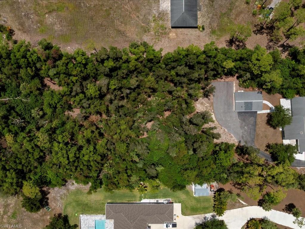 LIVINGSTON WOODS - Residential