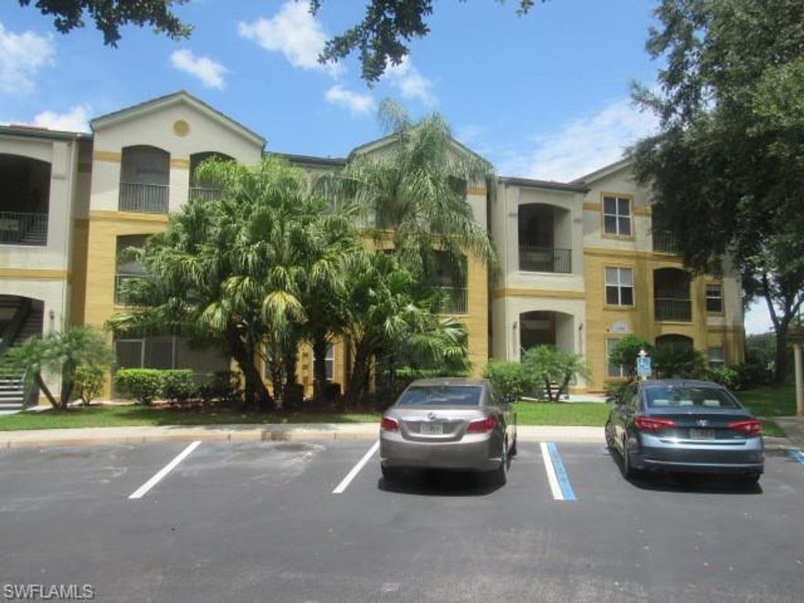 Introducing a beautifully remodeled 1 bedroom, 1 bathroom condo located in the vibrant city of Fort Myers, FL. This modern unit features stainless steel appliances and granite countertops, perfect for those who appreciate a sleek and stylish living space. Residents can enjoy access to a community pool and fitness center, providing the ultimate convenience for those seeking an active lifestyle. Close to I-75, gateway and Fort Myers access. Don't miss out on the opportunity to make this condo your new home sweet home in sunny Fort Myers.