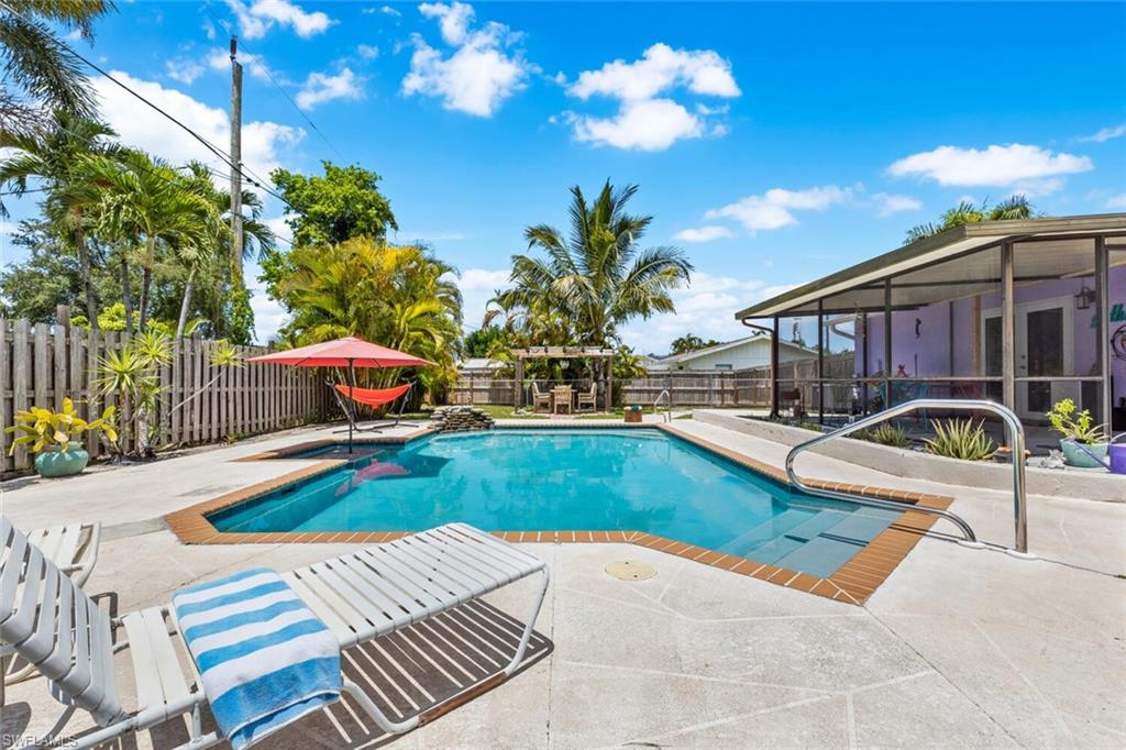 SAN CARLOS PARK - Residential