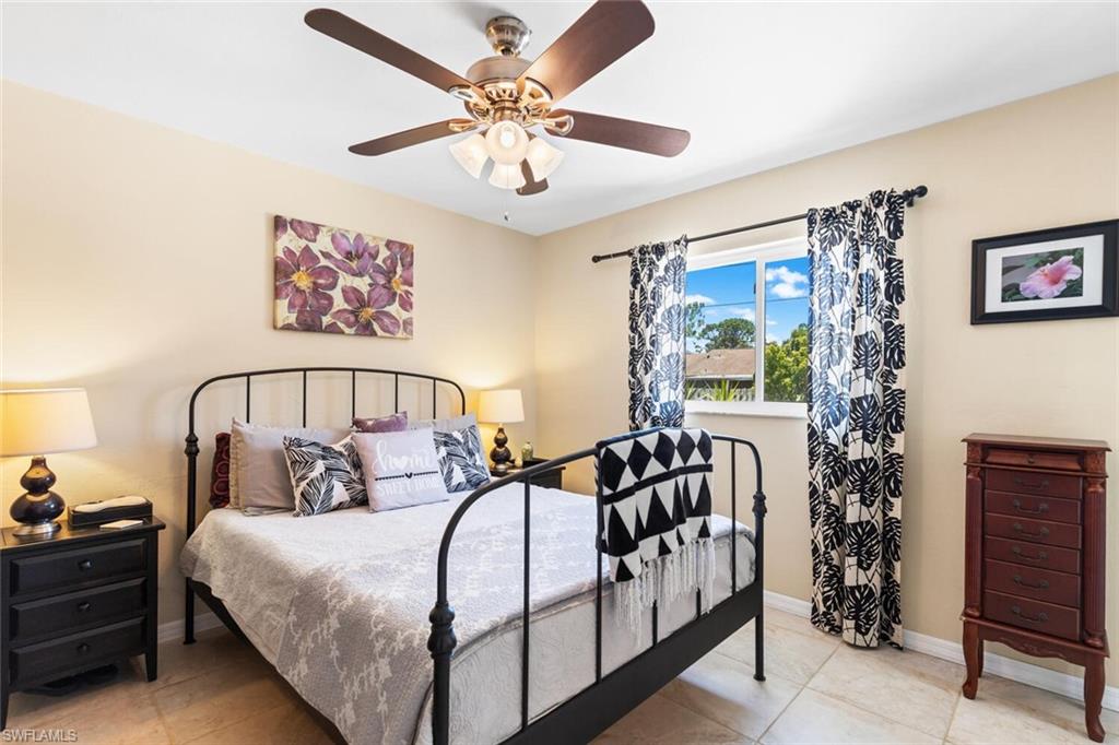 SAN CARLOS PARK - Residential