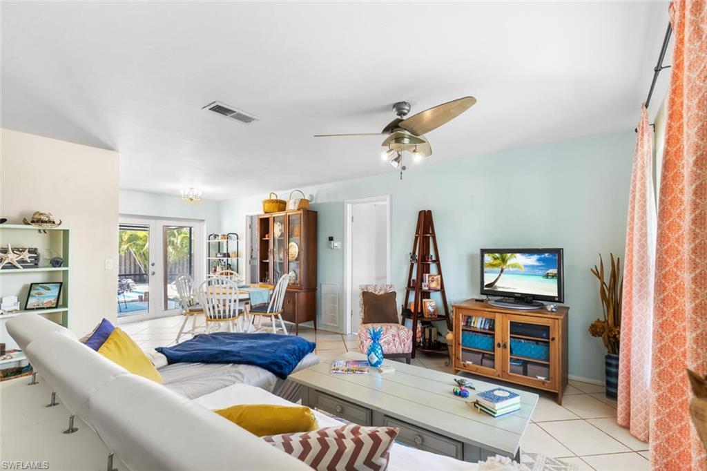 SAN CARLOS PARK - Residential