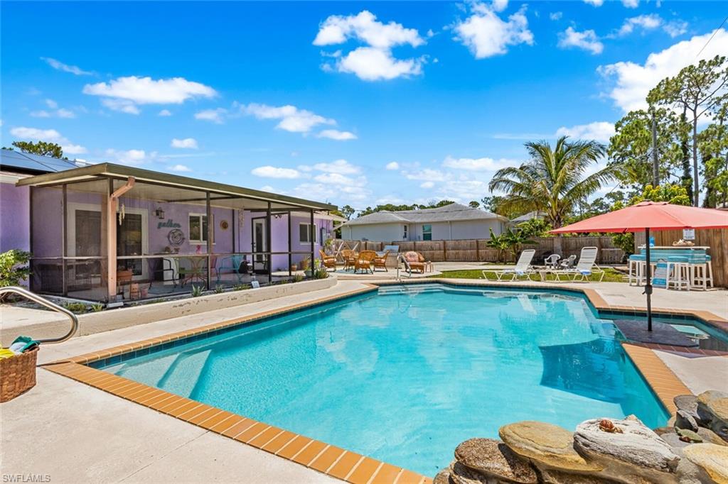 SAN CARLOS PARK - Residential