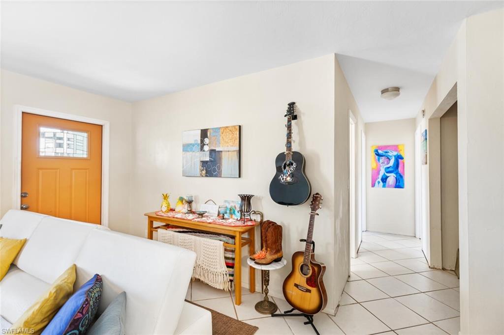 SAN CARLOS PARK - Residential