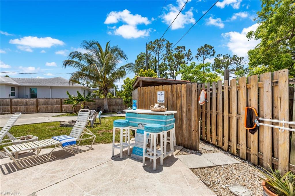 SAN CARLOS PARK - Residential