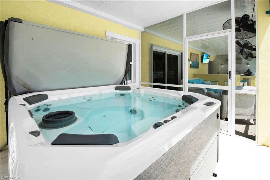 ISLES OF CAPRI - Residential