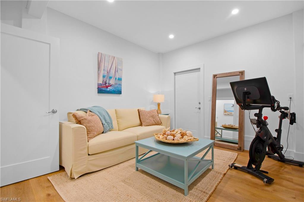 ISLES OF CAPRI - Residential