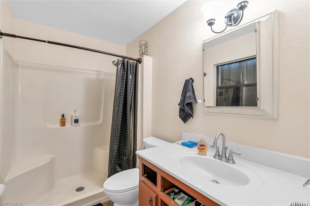 LINDA LOMA - Residential