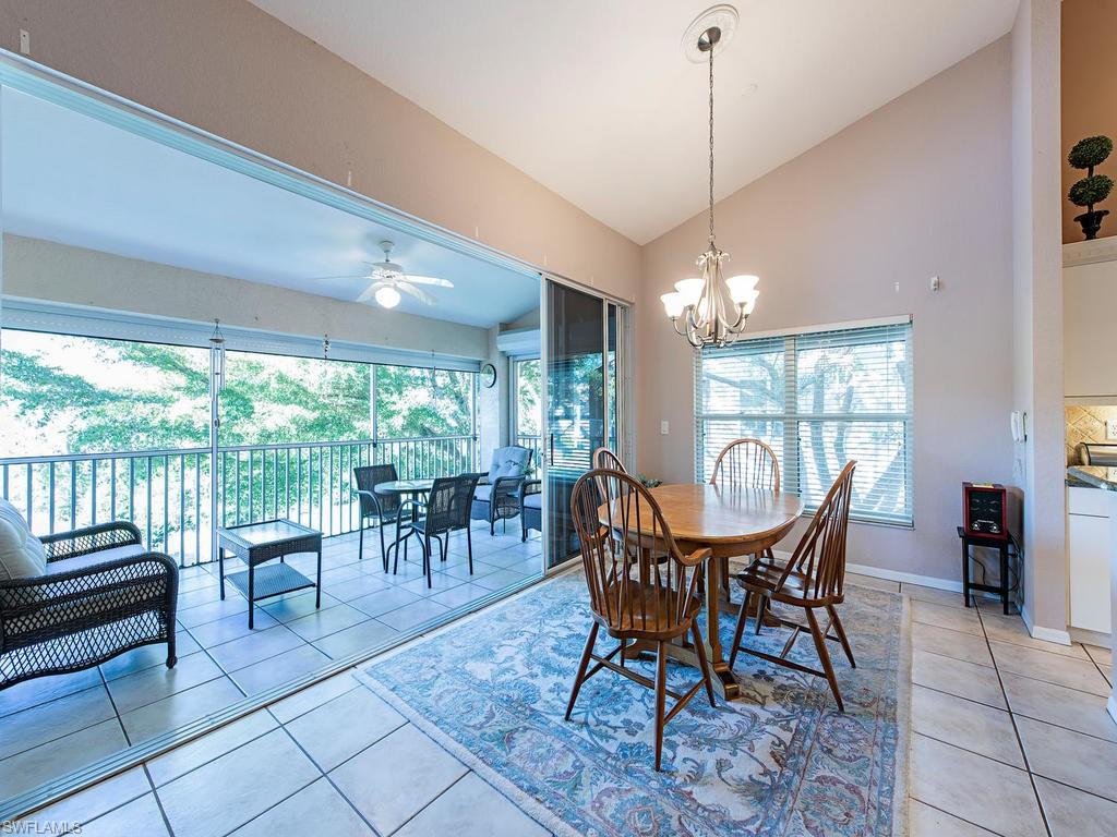 CARLTON LAKES - Residential