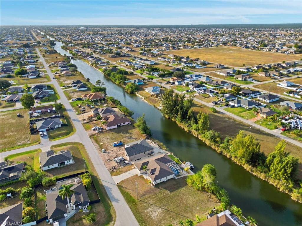 CAPE CORAL - Residential