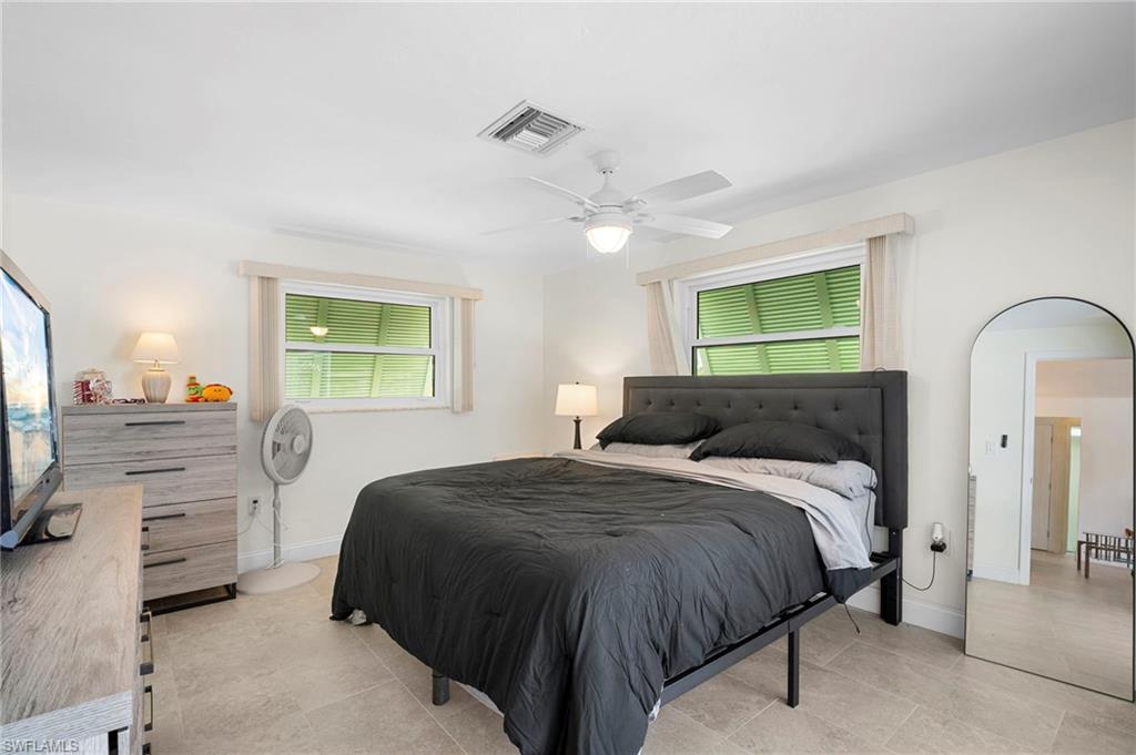 LITTLE HICKORY SHORES - Residential