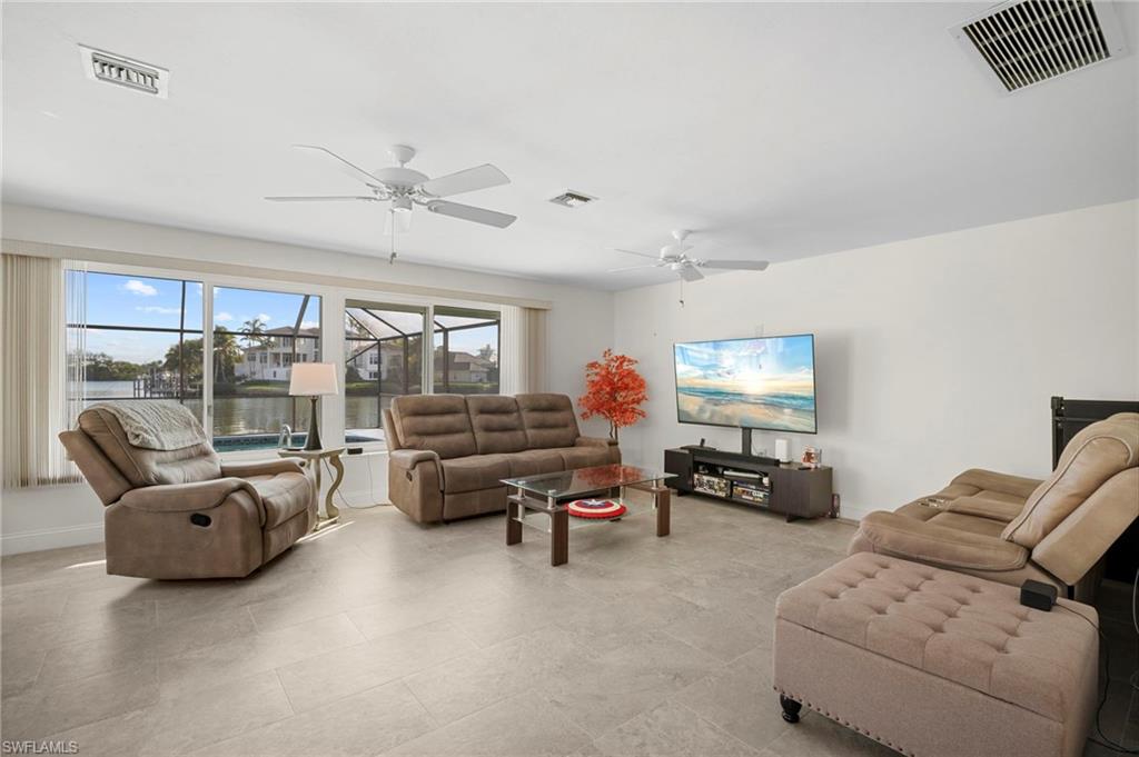 LITTLE HICKORY SHORES - Residential