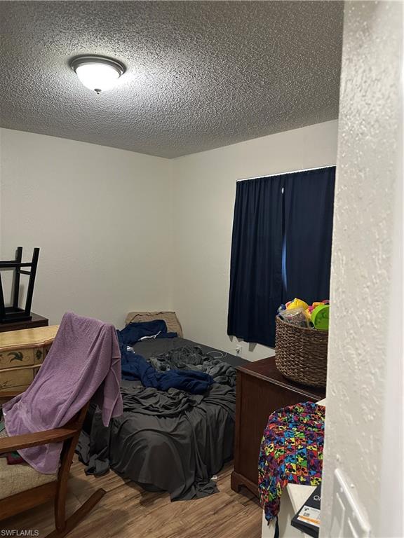 SAN CARLOS PARK - Residential