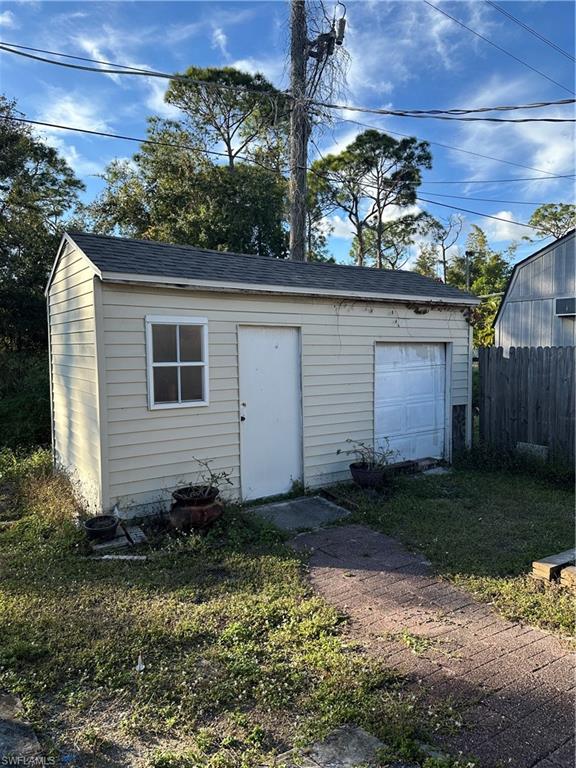 SAN CARLOS PARK - Residential