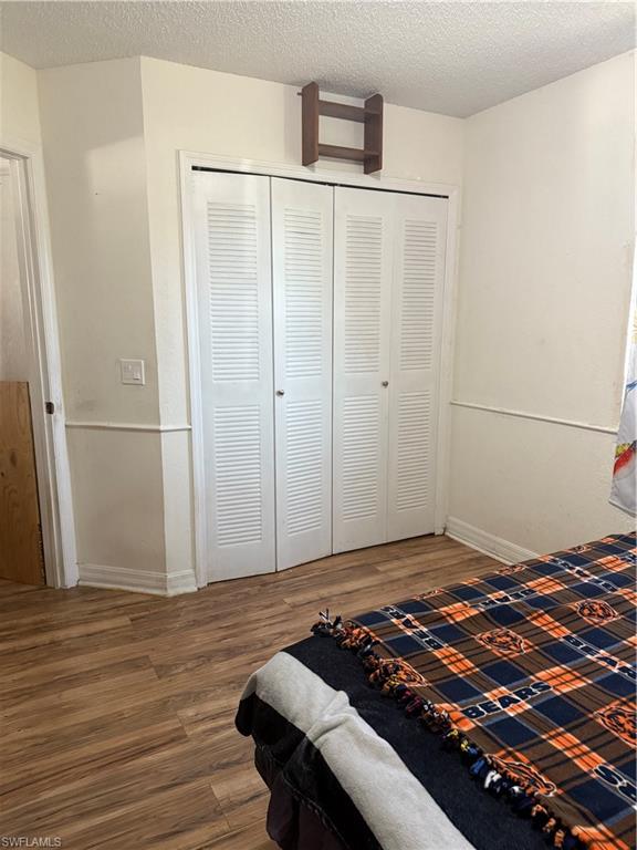 SAN CARLOS PARK - Residential