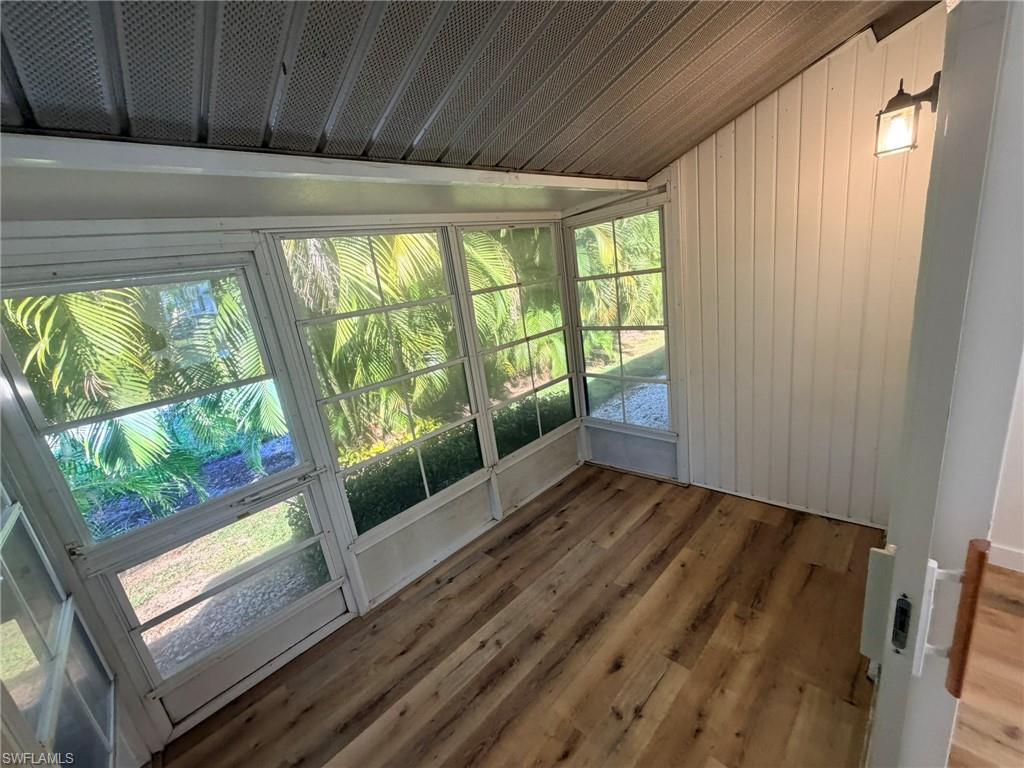 SAND STAR VILLAS - Residential