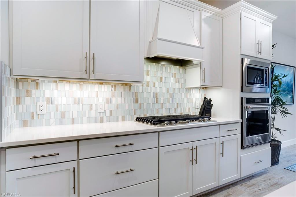 VENTANA POINTE - Residential