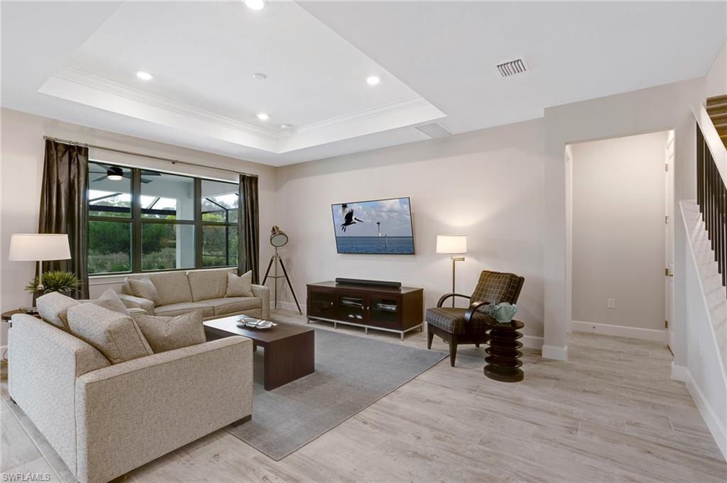 VENTANA POINTE - Residential