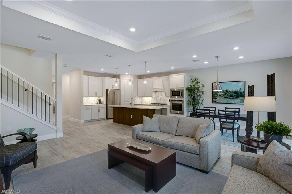 VENTANA POINTE - Residential