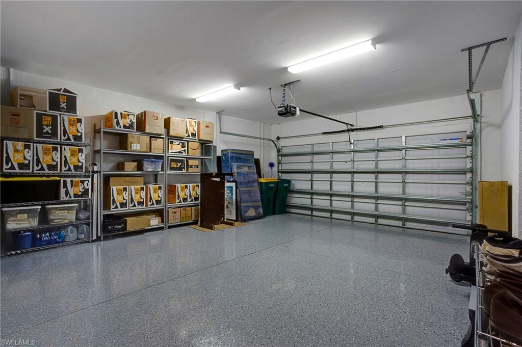 VENTANA POINTE - Residential