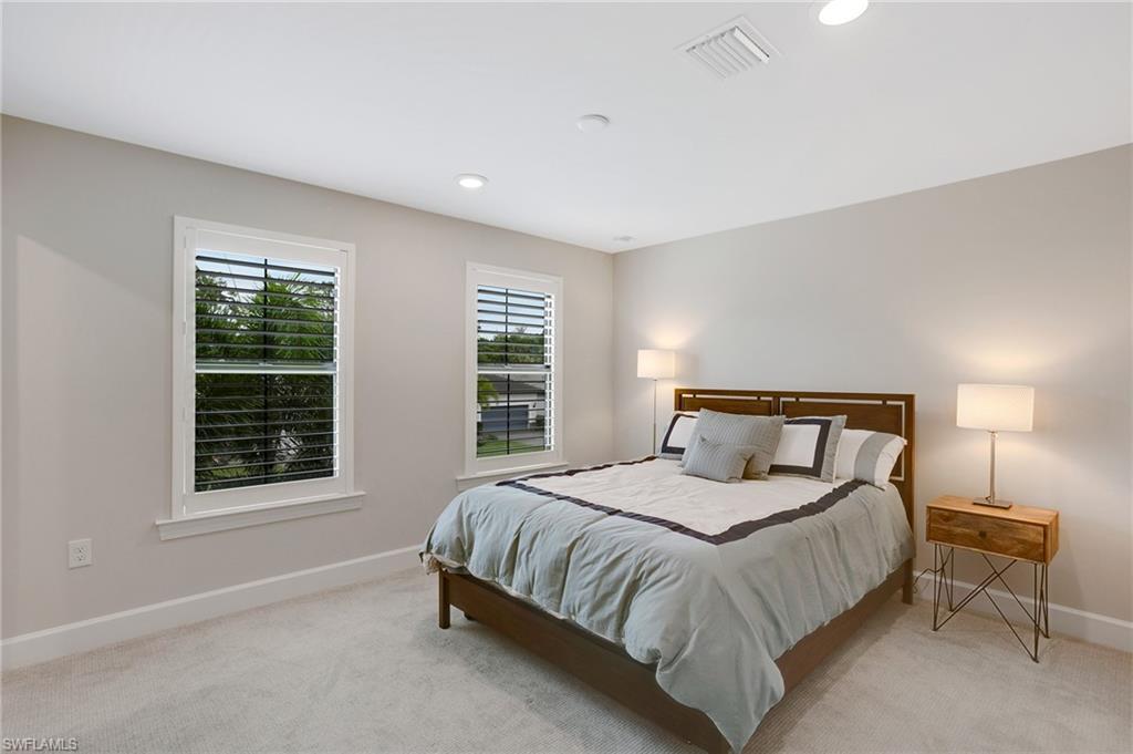 VENTANA POINTE - Residential