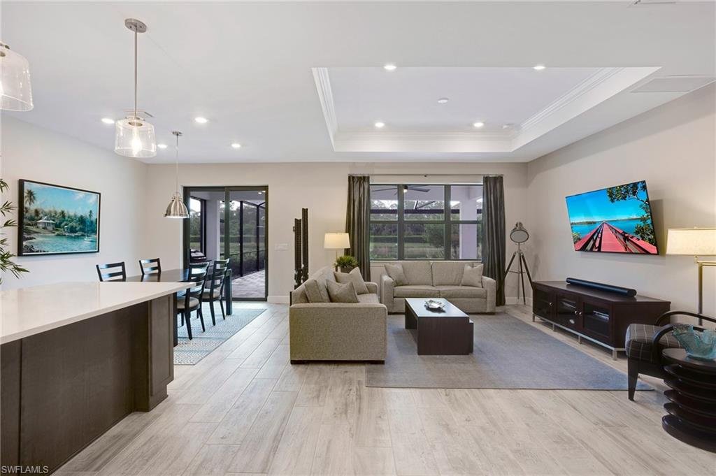 VENTANA POINTE - Residential