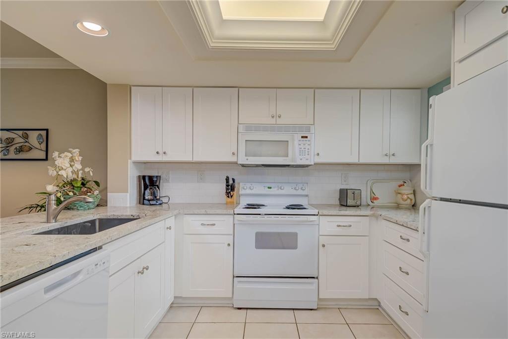 ESSEX OF MARCO ISLAND - Residential