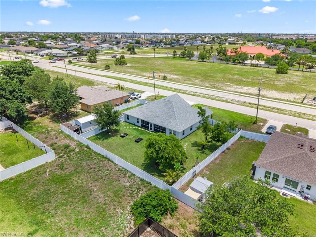 CAPE CORAL - Residential